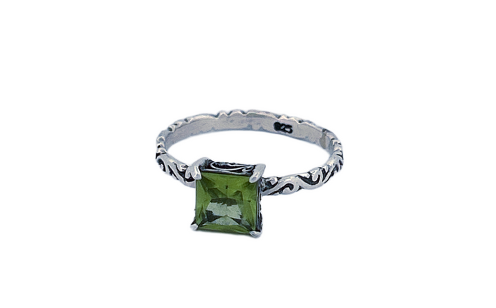 925 Sterling Silver Square Cut Peridot Ring- R58