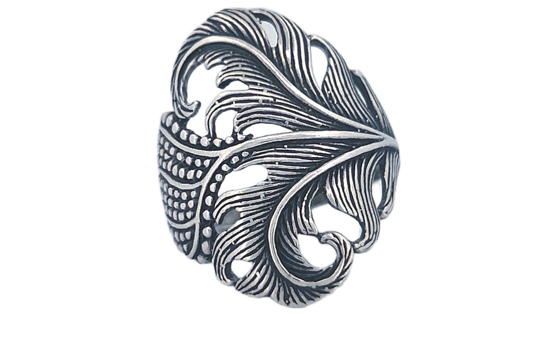 Sterling Silver Feather Ring – Sculpted Design