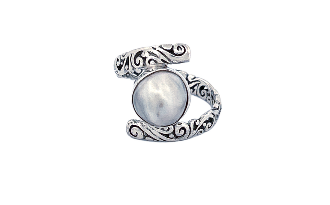 Handmade Sterling Silver Mother of Pearl Ring-R91
