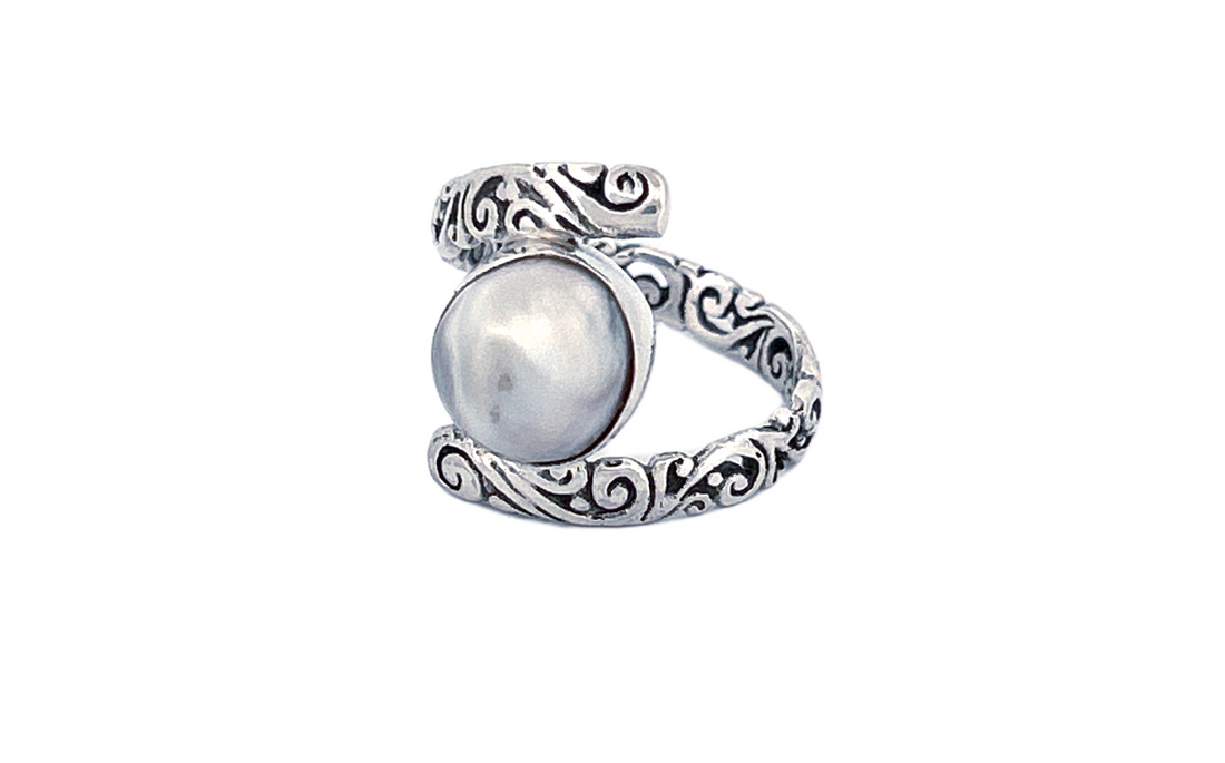 Handmade Sterling Silver Mother of Pearl Ring-R91