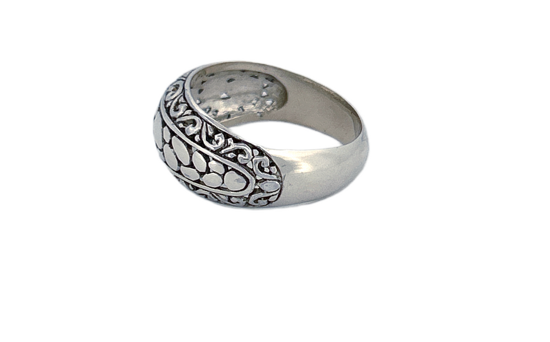 Sterling Silver Band Ring – Pebble & Scroll Pattern