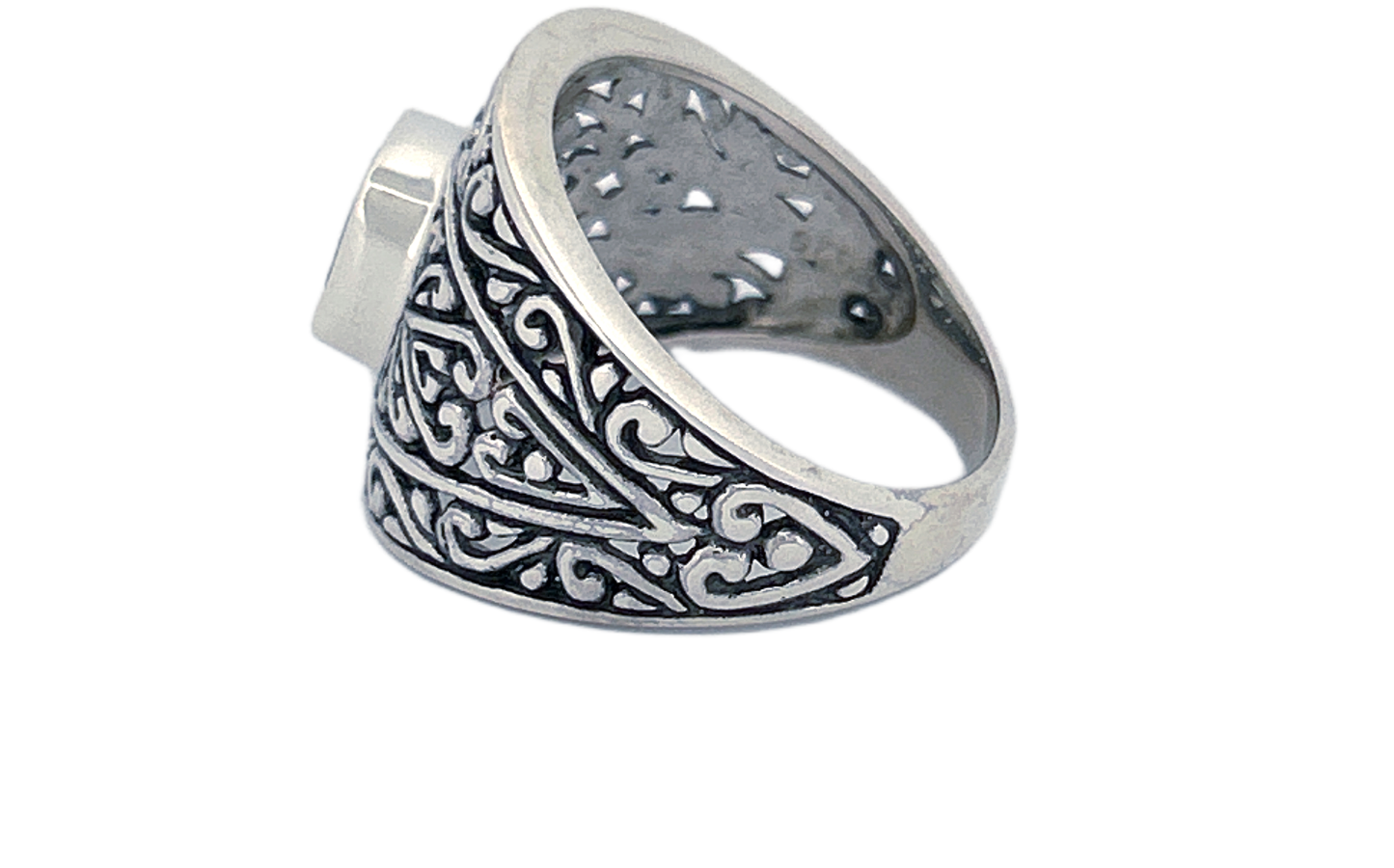 Sterling Silver Filigree Ring with Square‑Cut Gemstone