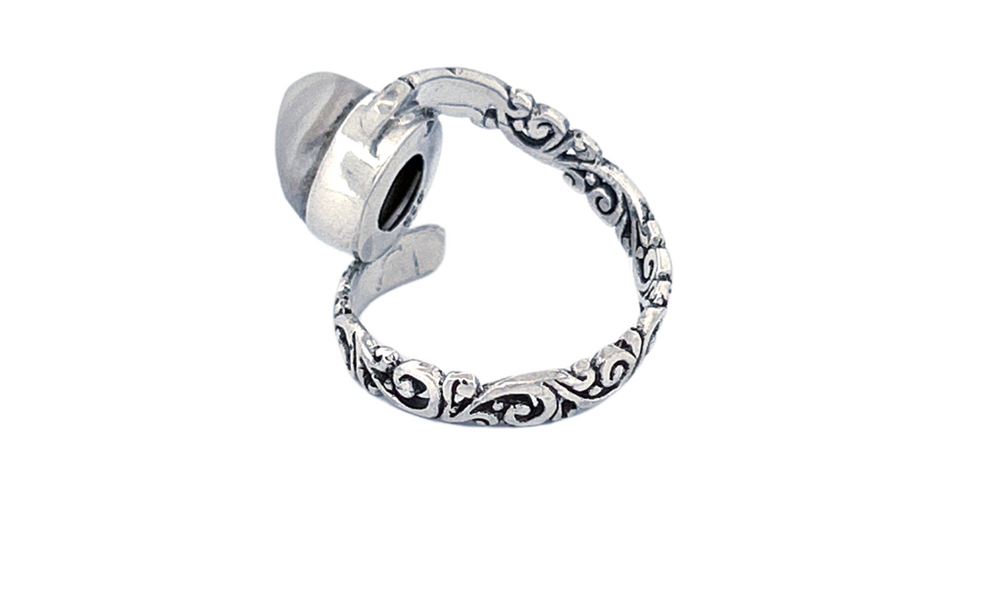 Handmade Sterling Silver Mother of Pearl Ring-R91