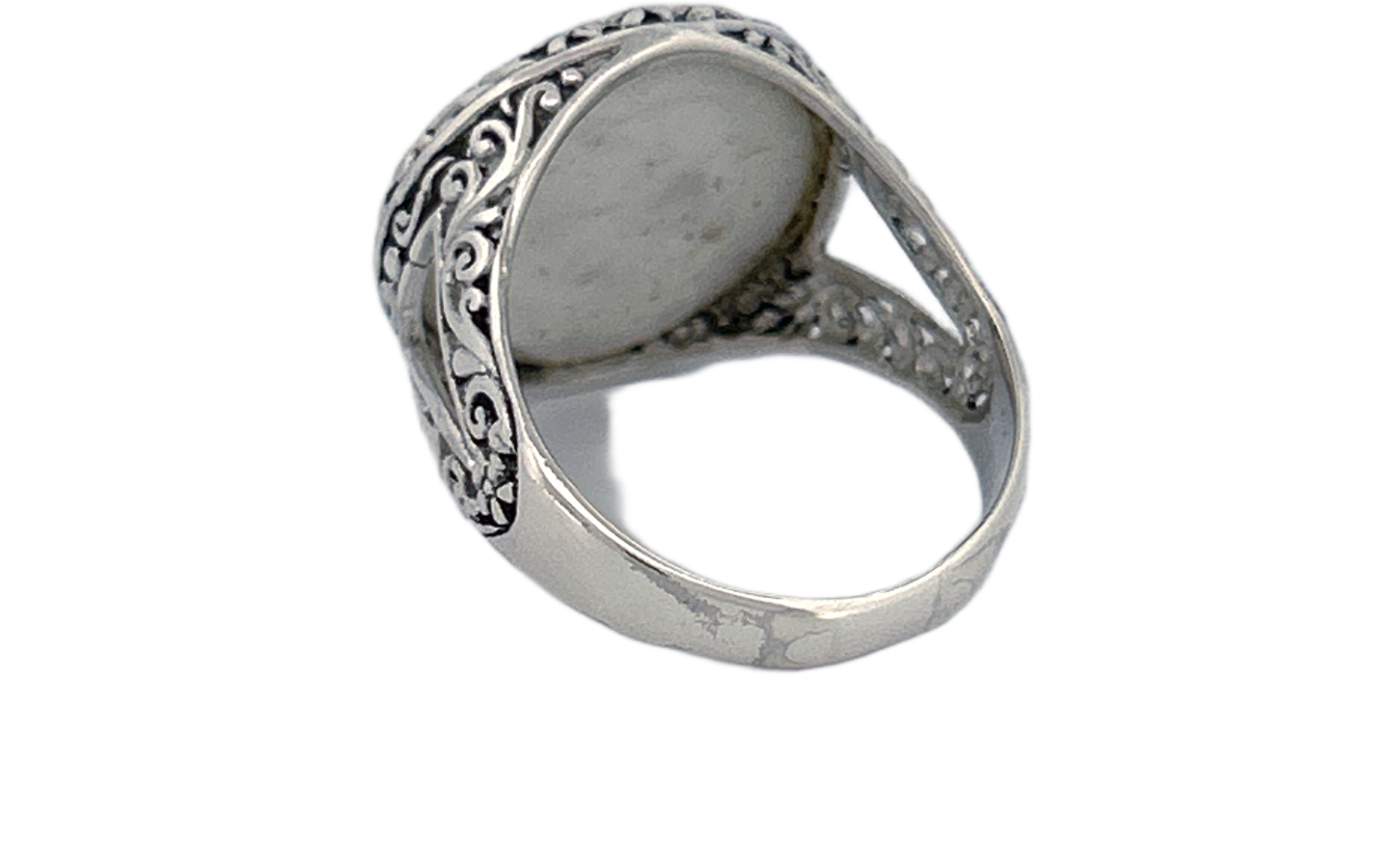 Round Mother of Pearl Handmade Sterling Silver Ring R80