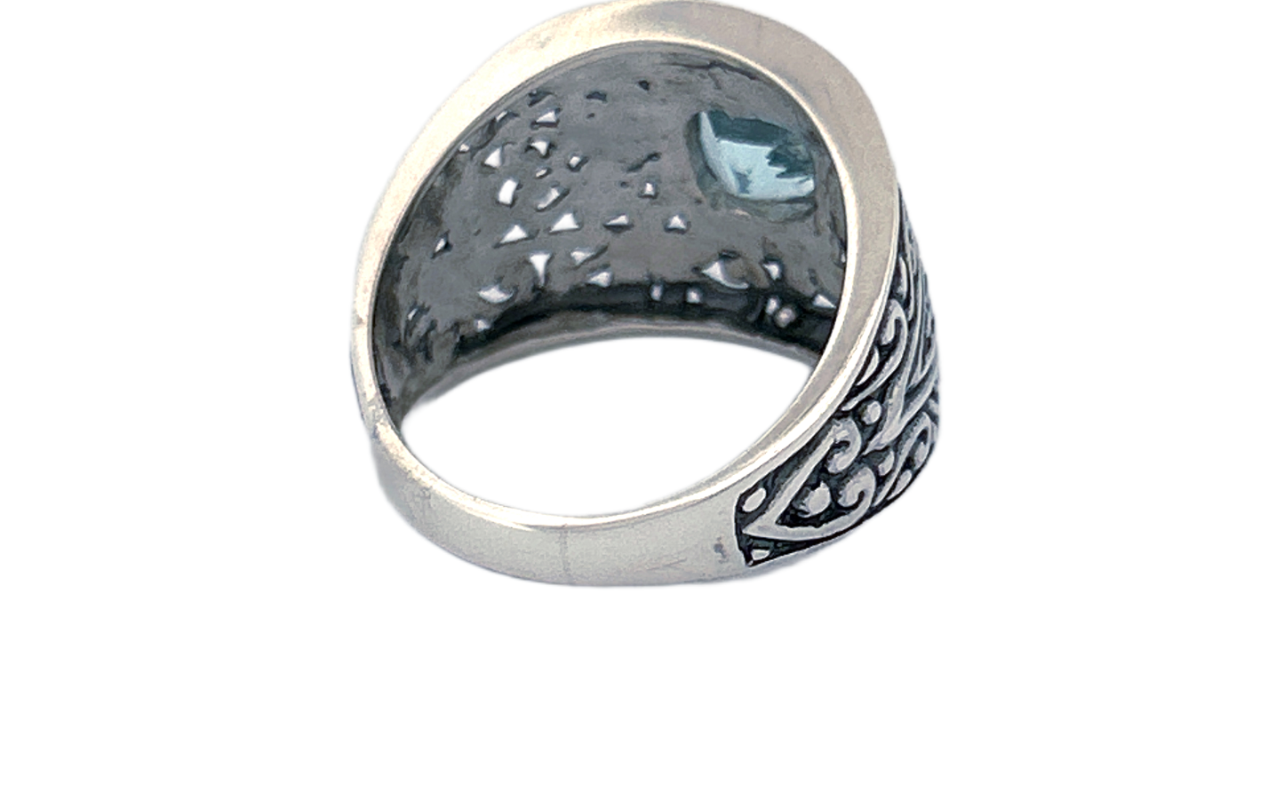 Sterling Silver Filigree Ring with Square‑Cut Gemstone