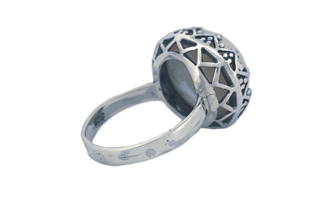 Sterling Silver Pearl Ring – Freshwater or Blue Pearl