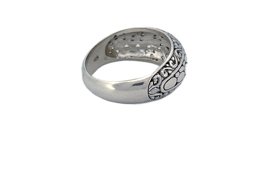 Sterling Silver Band Ring – Pebble & Scroll Pattern