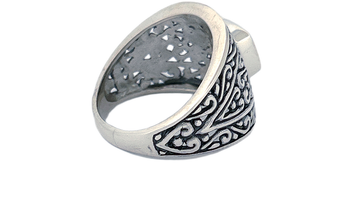 Sterling Silver Filigree Ring with Square‑Cut Gemstone