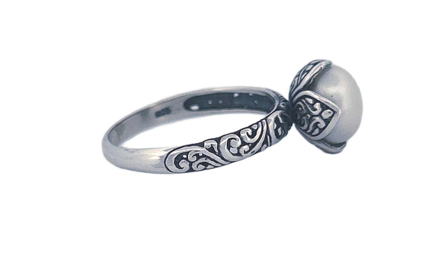 Sterling Silver Filigree Ring with Freshwater Pearl
