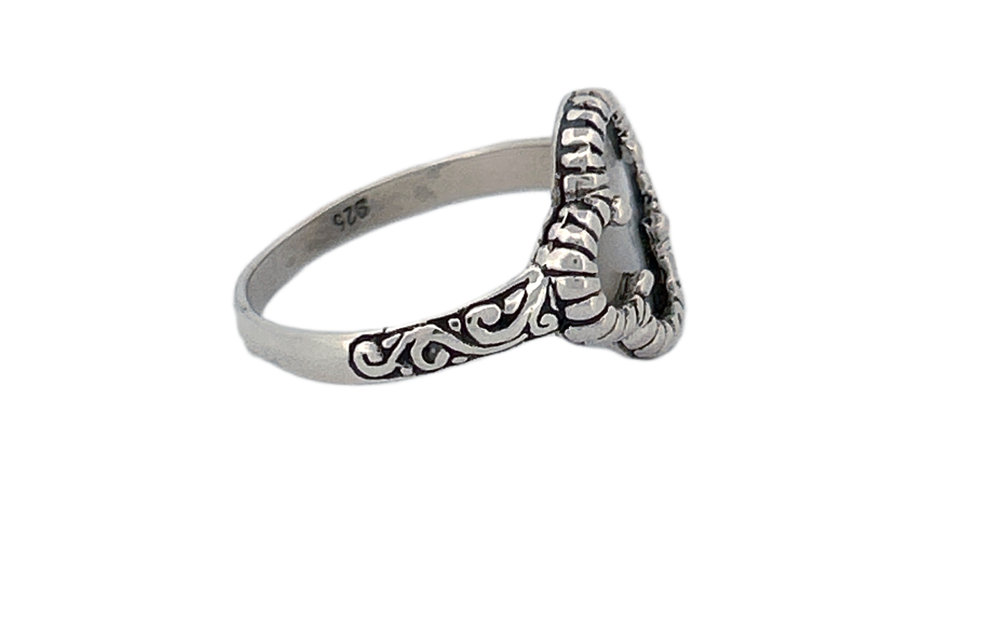 Handcrafted Sterling Silver Mother of Pearl Clover Ring R74