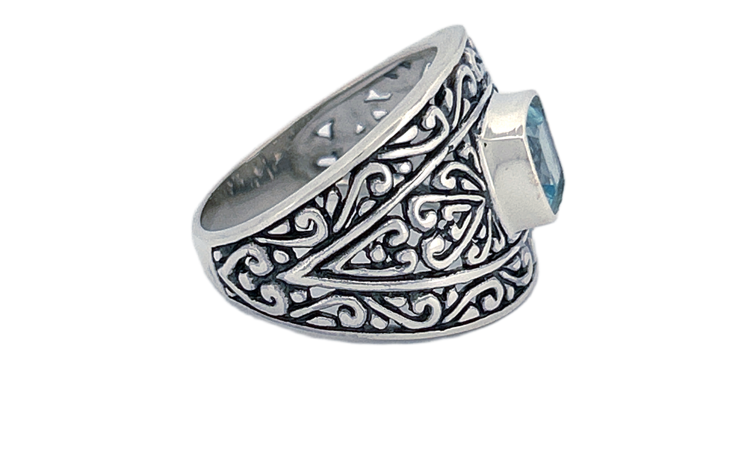 Sterling Silver Filigree Ring with Square‑Cut Gemstone