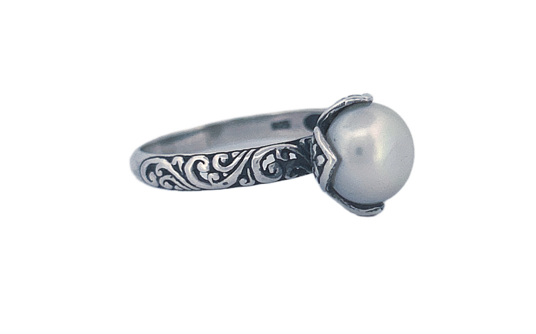 Sterling Silver Filigree Ring with Freshwater Pearl