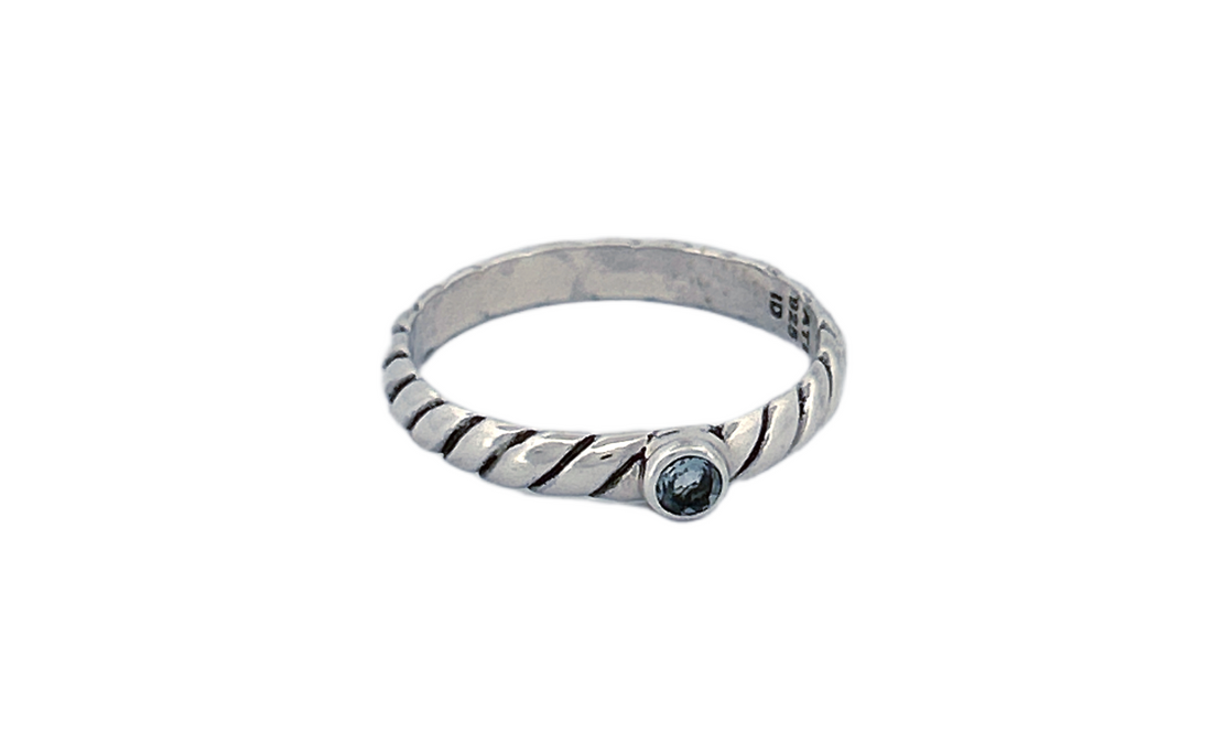 Sterling Silver Peridot Ring – Twisted Band Design
