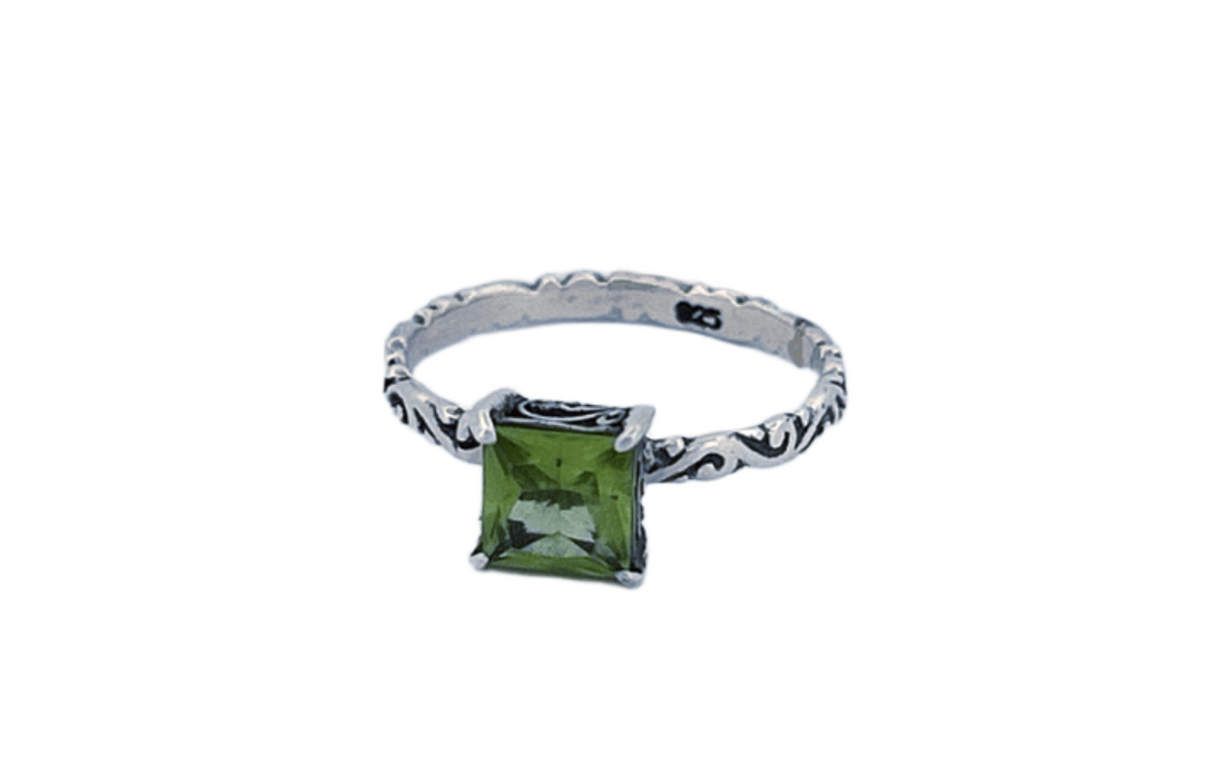 925 Sterling Silver Square Cut Peridot Ring- R58