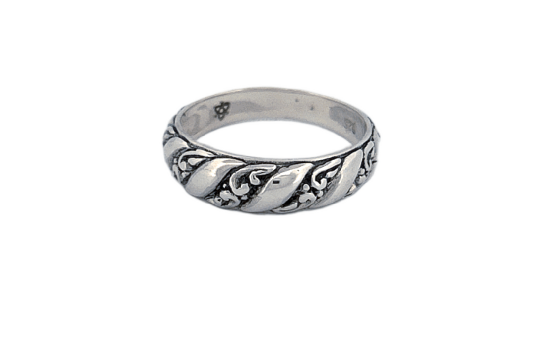 Sterling Silver Band Ring – Twisted Leaf Design
