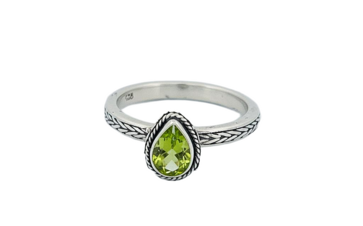 Handcrafted Genuine Sterling Silver Tear Drop Peridot Ring-R55