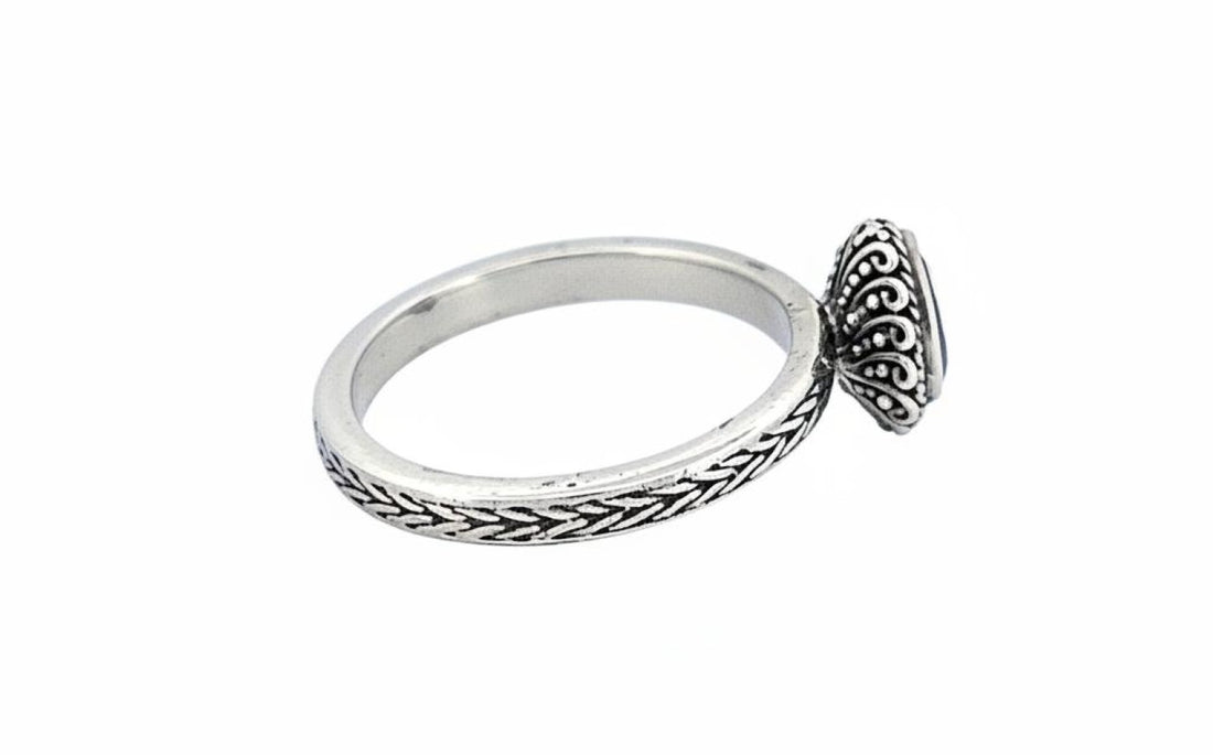 Handcrafted Genuine Sterling Silver Tear Drop Peridot Ring-R55