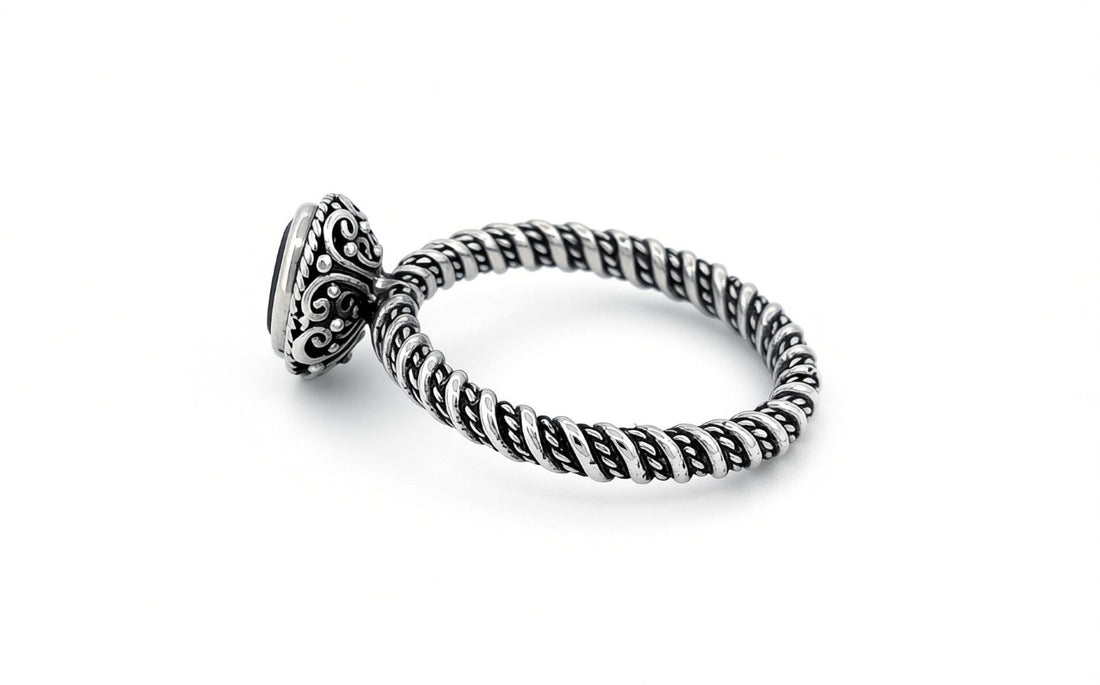 925 Sterling Silver Oval Amethyst Rope Ring-R56