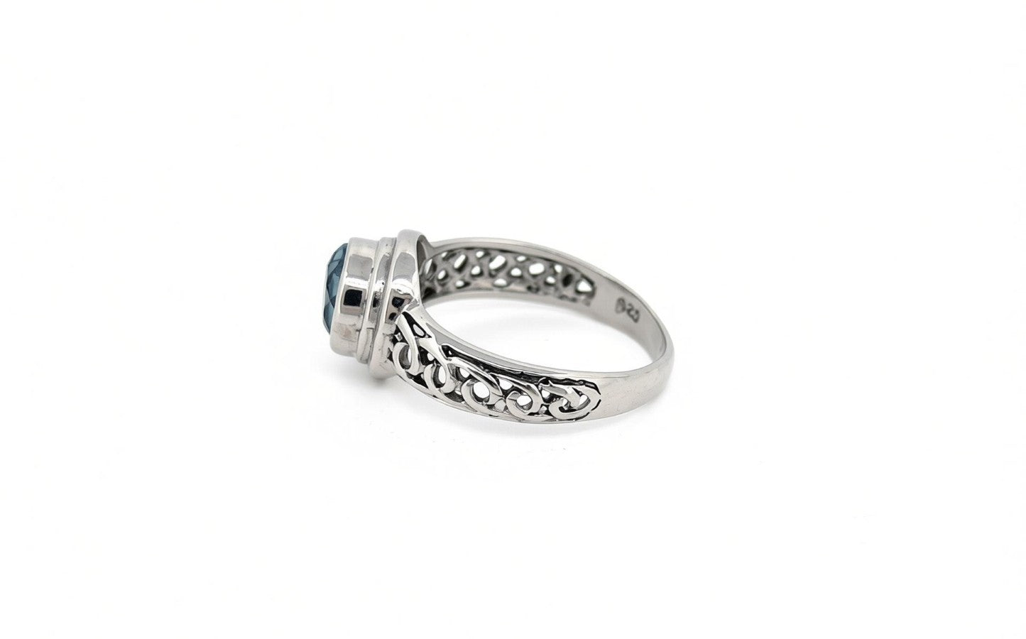 Hand Finished Sterling Silver Blue Topaz & Amethyst Celtic Ring-R72